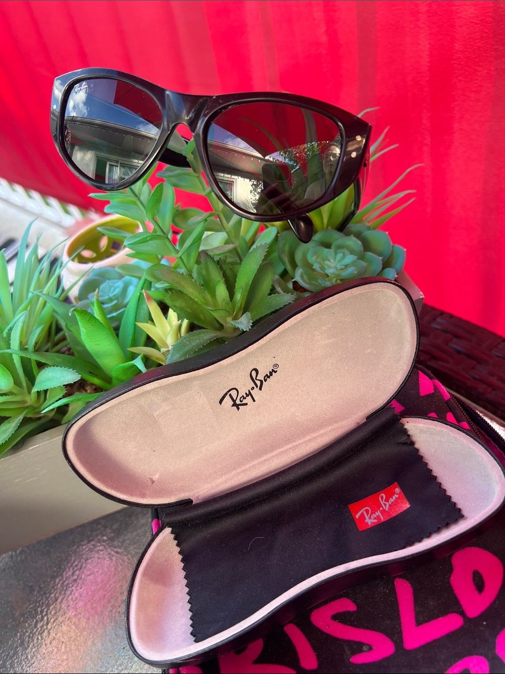 Ray-Ban Black Cat-Eye Sunglasses with Dark Green Lenses